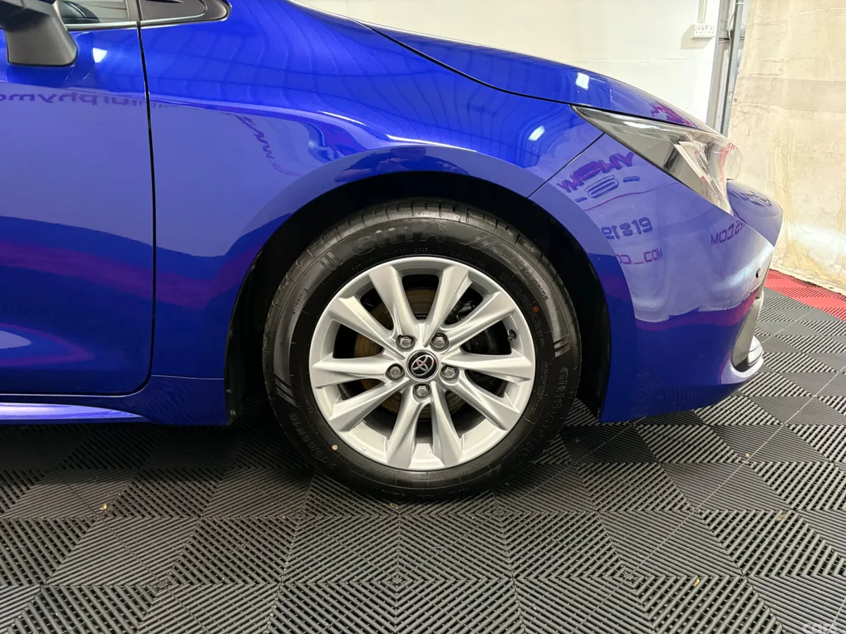 Toyota Corolla Hatchback, Petrol Hybrid, 2023, Blue