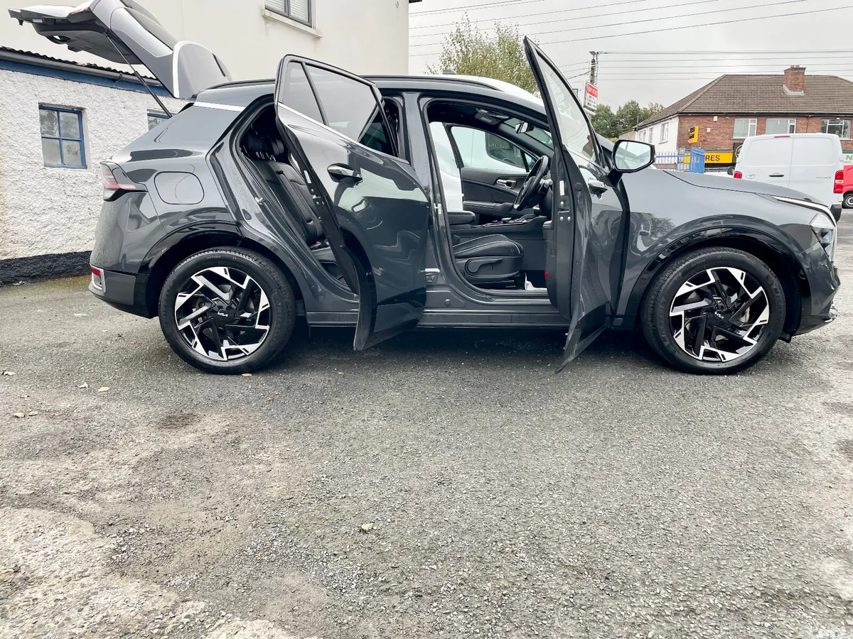 Kia Sportage SUV, Petrol Plug-in Hybrid, 2024, Grey
