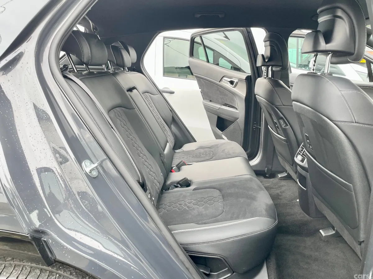 Kia Sportage SUV, Petrol Plug-in Hybrid, 2024, Grey
