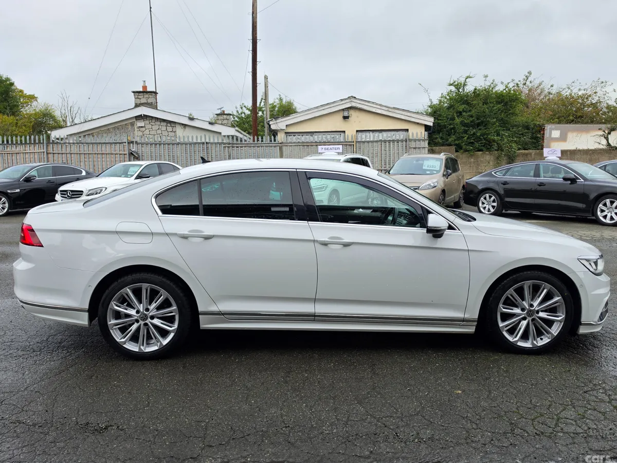 Volkswagen Passat Saloon, Diesel, 2016, White