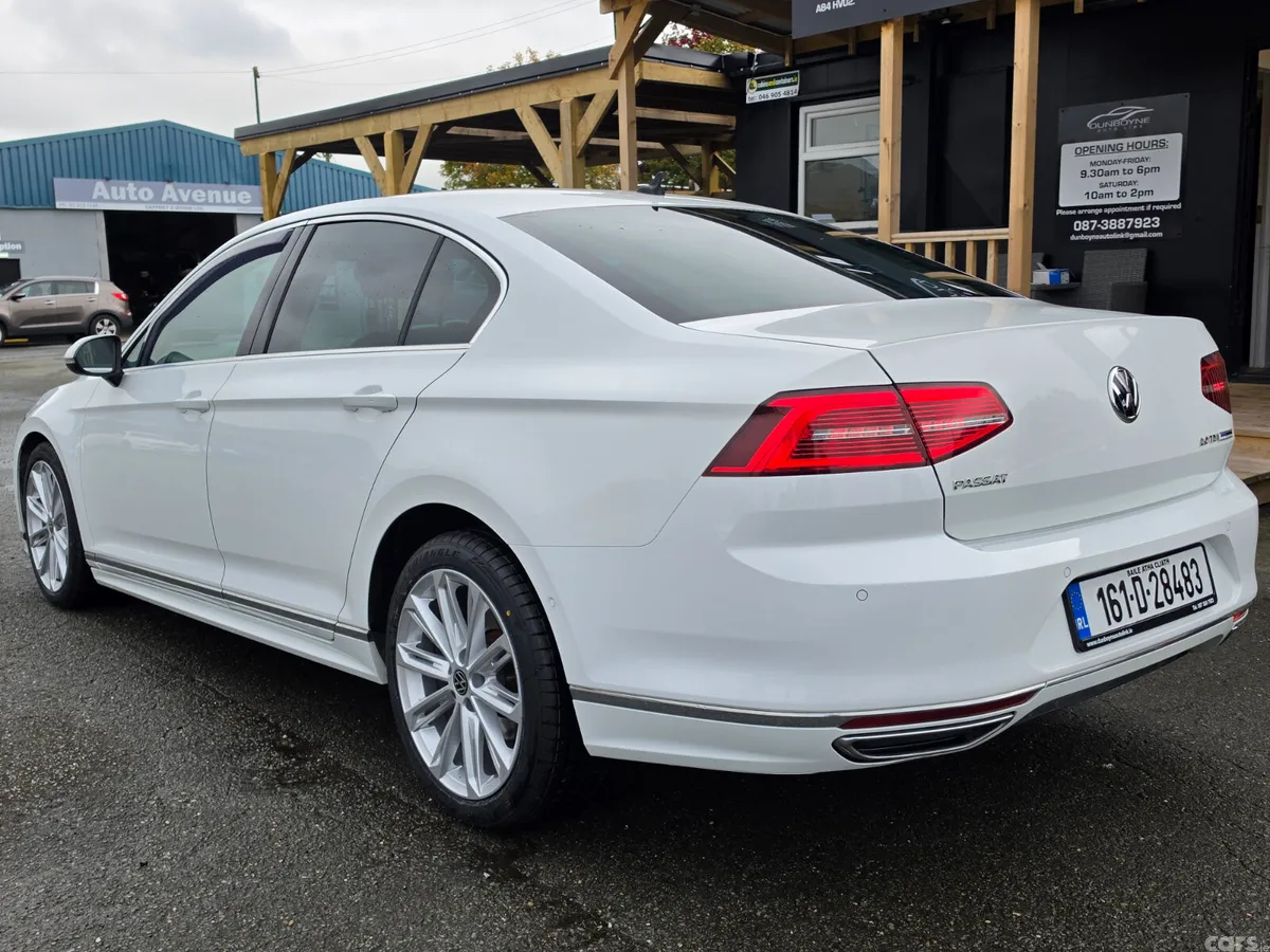 Volkswagen Passat Saloon, Diesel, 2016, White