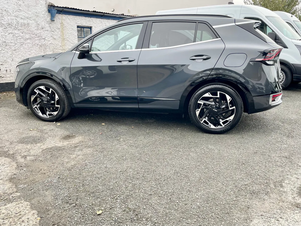 Kia Sportage SUV, Petrol Plug-in Hybrid, 2024, Grey