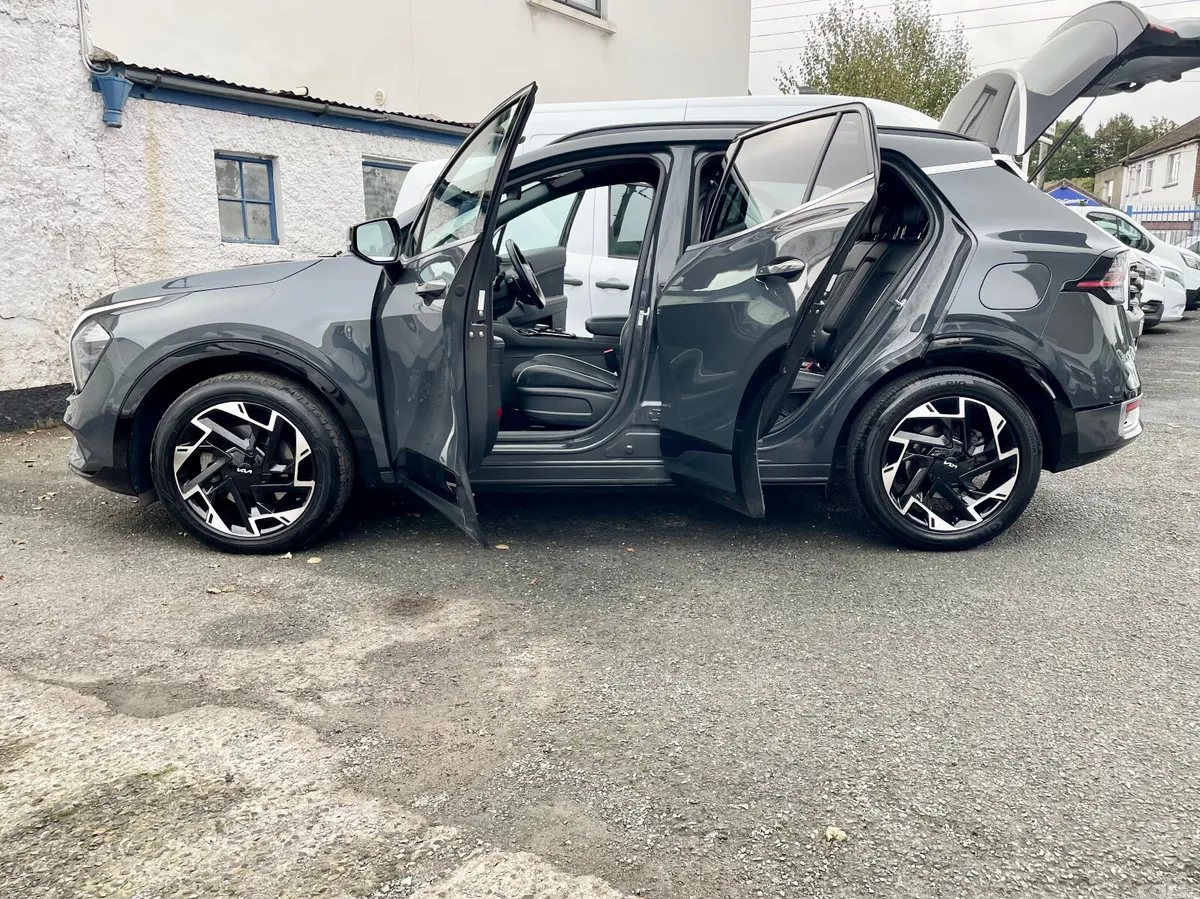 Kia Sportage SUV, Petrol Plug-in Hybrid, 2024, Grey
