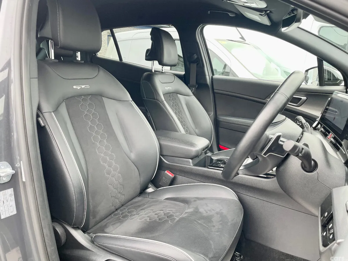 Kia Sportage SUV, Petrol Plug-in Hybrid, 2024, Grey