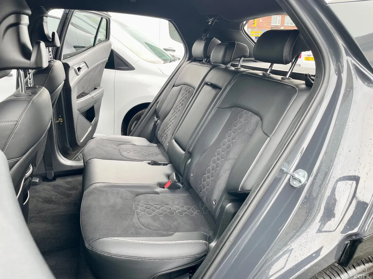 Kia Sportage SUV, Petrol Plug-in Hybrid, 2024, Grey