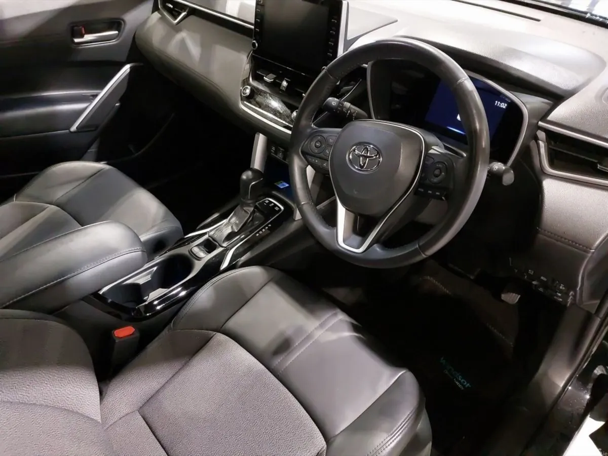 Toyota Corolla Hatchback, Petrol Hybrid, 2023, Black