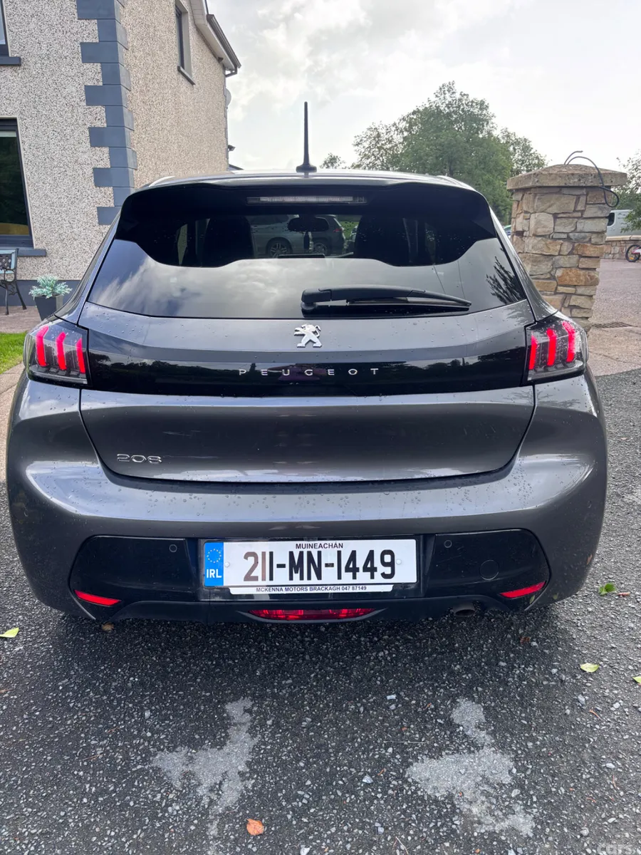 Peugeot 208 Hatchback, Petrol, 2021, Grey