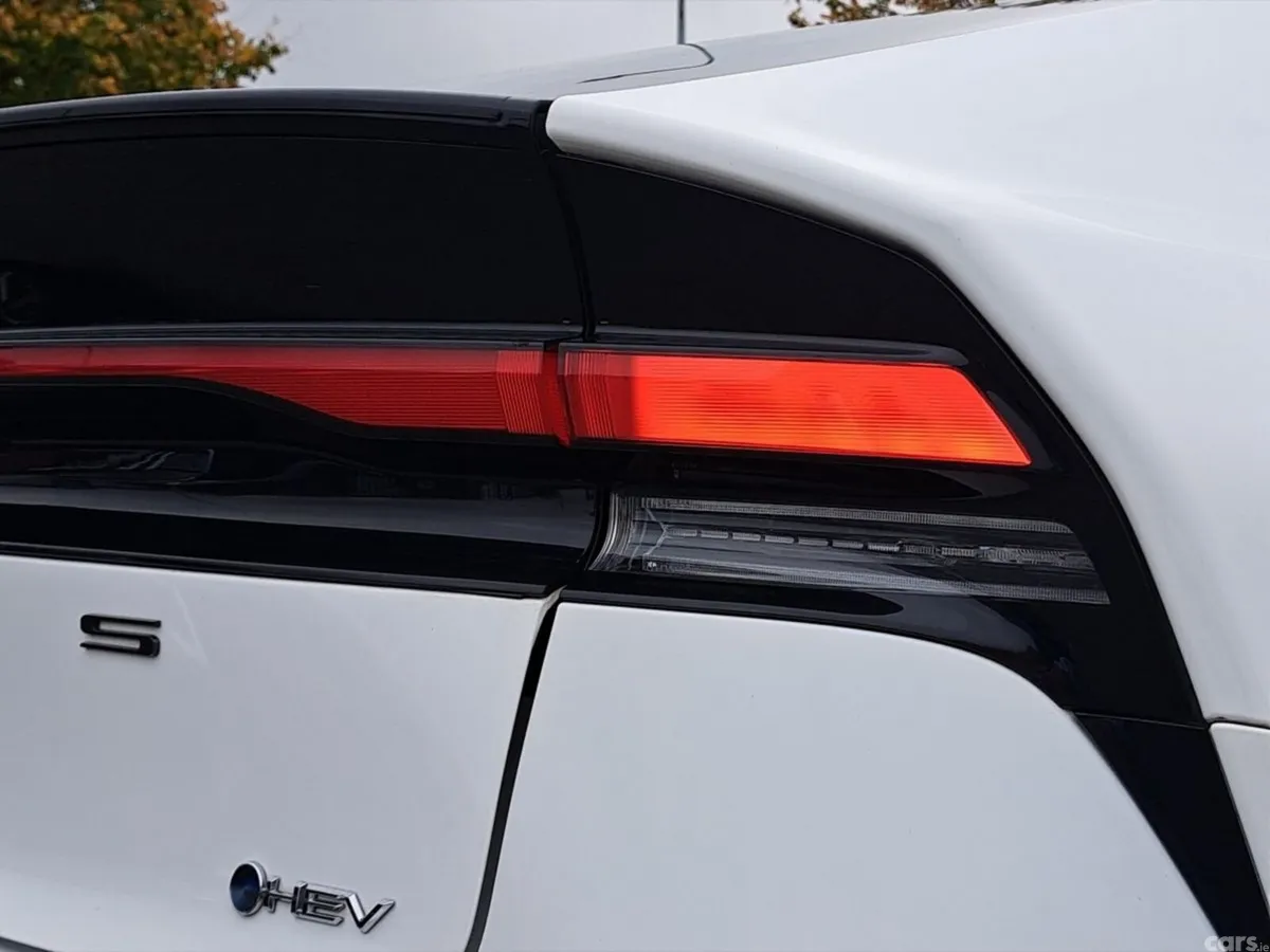 Toyota Prius Hatchback, Petrol Hybrid, 2023, White