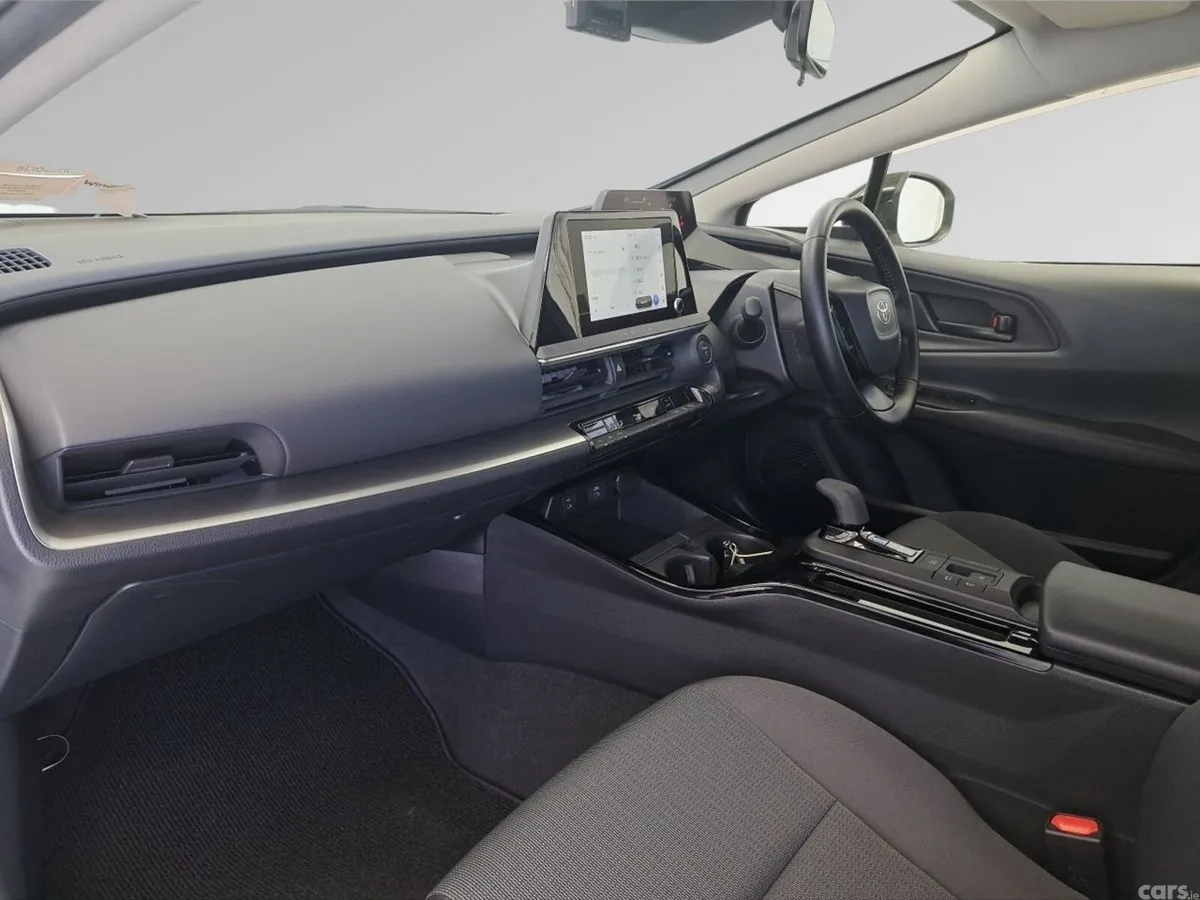 Toyota Prius Hatchback, Petrol Hybrid, 2023, White