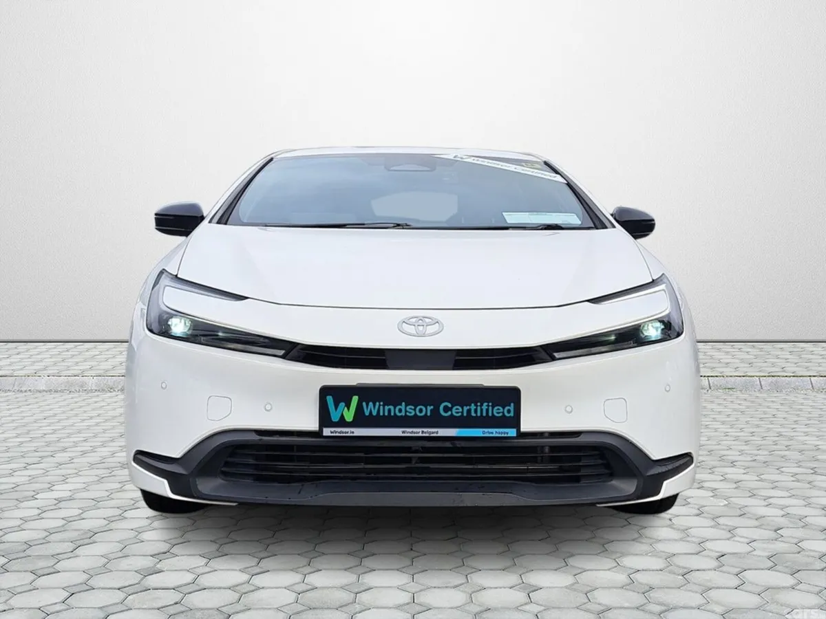 Toyota Prius Hatchback, Petrol Hybrid, 2023, White
