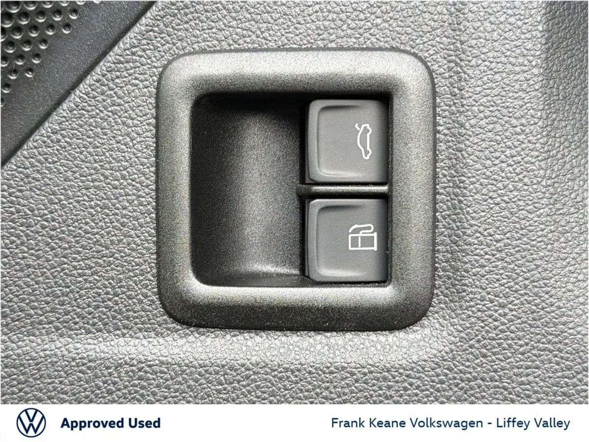Volkswagen Tayron SUV, Petrol Plug-in Hybrid, 2026, Grey