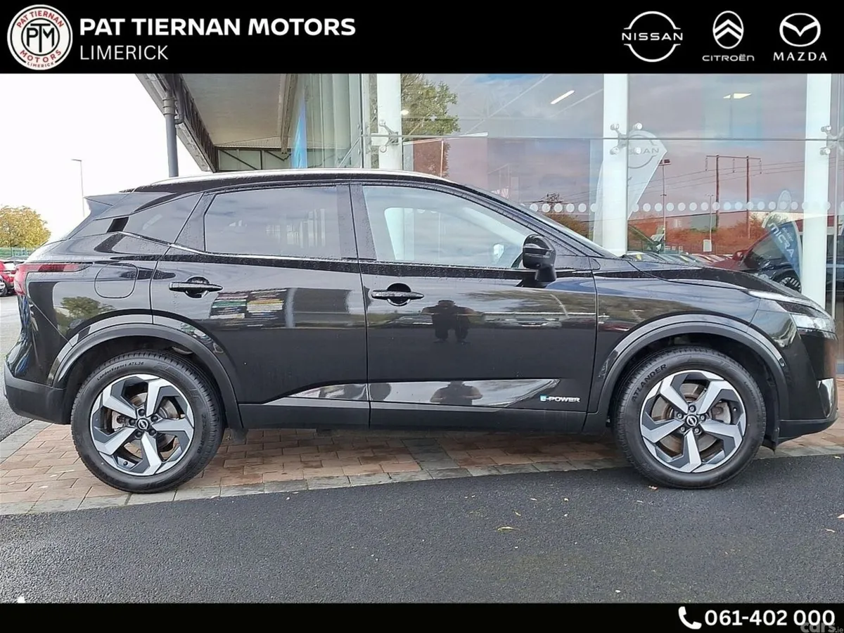 Nissan Qashqai MPV, Petrol, 2024, Black