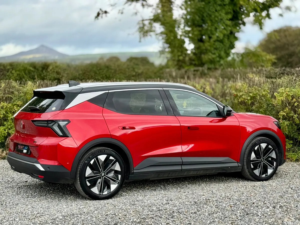Renault Scenic MPV, Electric, 2024, Red