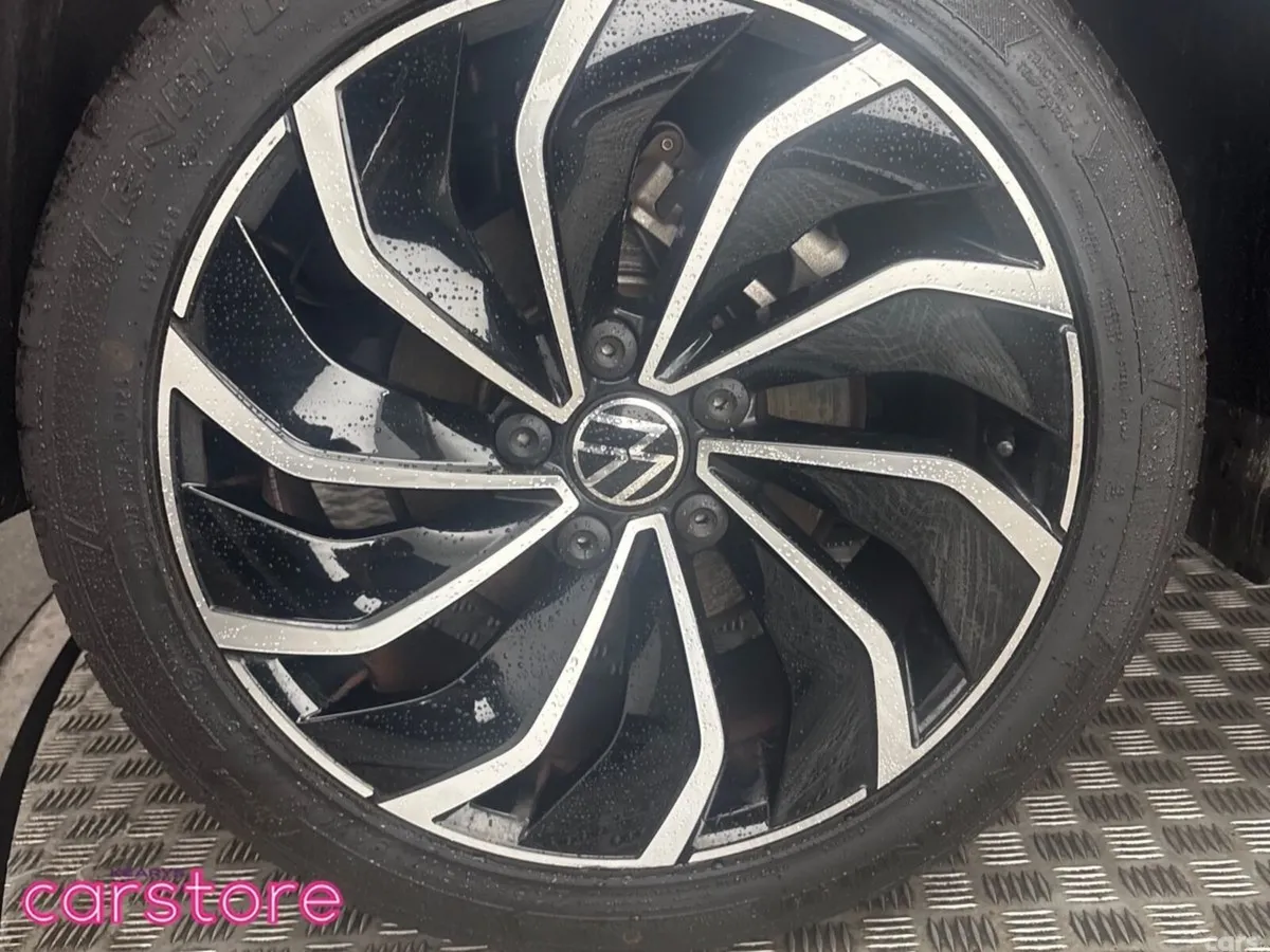 Volkswagen Golf Hatchback, Petrol, 2023, Black