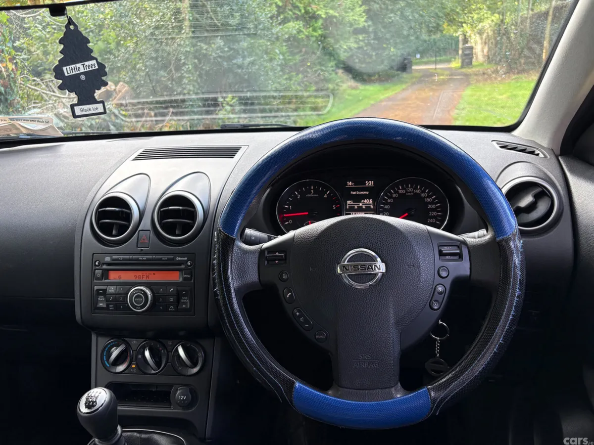 Nissan Qashqai Hatchback, Diesel, 2010, Black