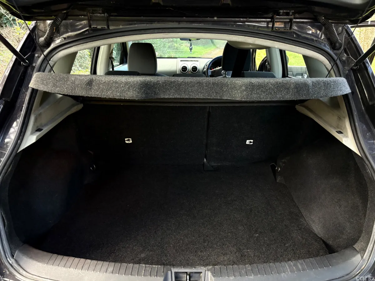 Nissan Qashqai Hatchback, Diesel, 2010, Black