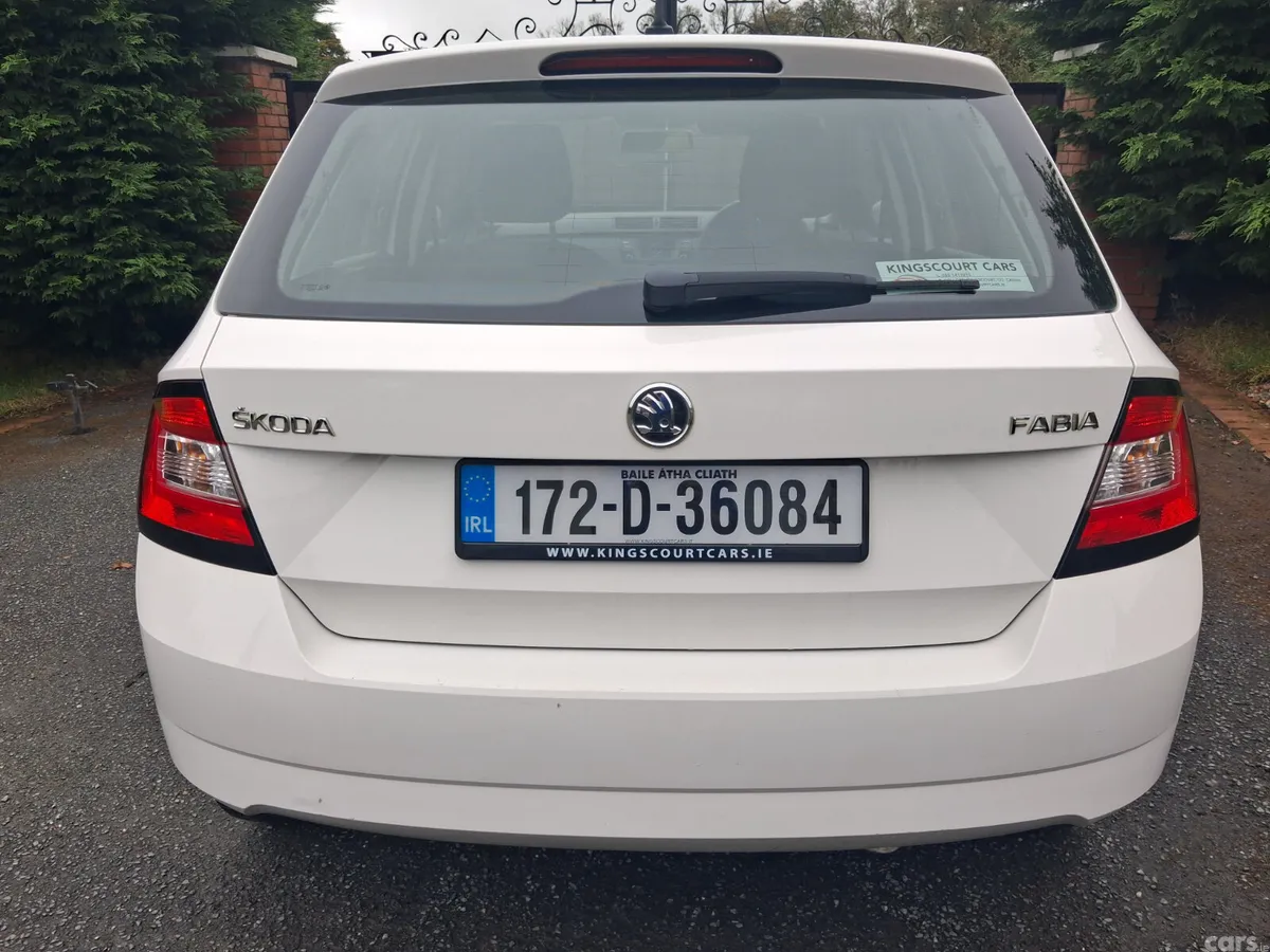 Skoda Fabia Hatchback, Petrol, 2017, White