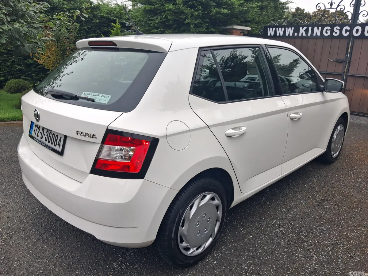 Skoda Fabia Hatchback, Petrol, 2017, White