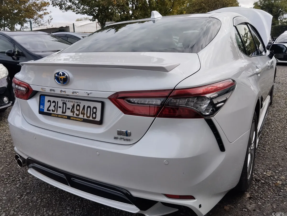 Toyota Camry Hatchback, Petrol Hybrid, 2023, White