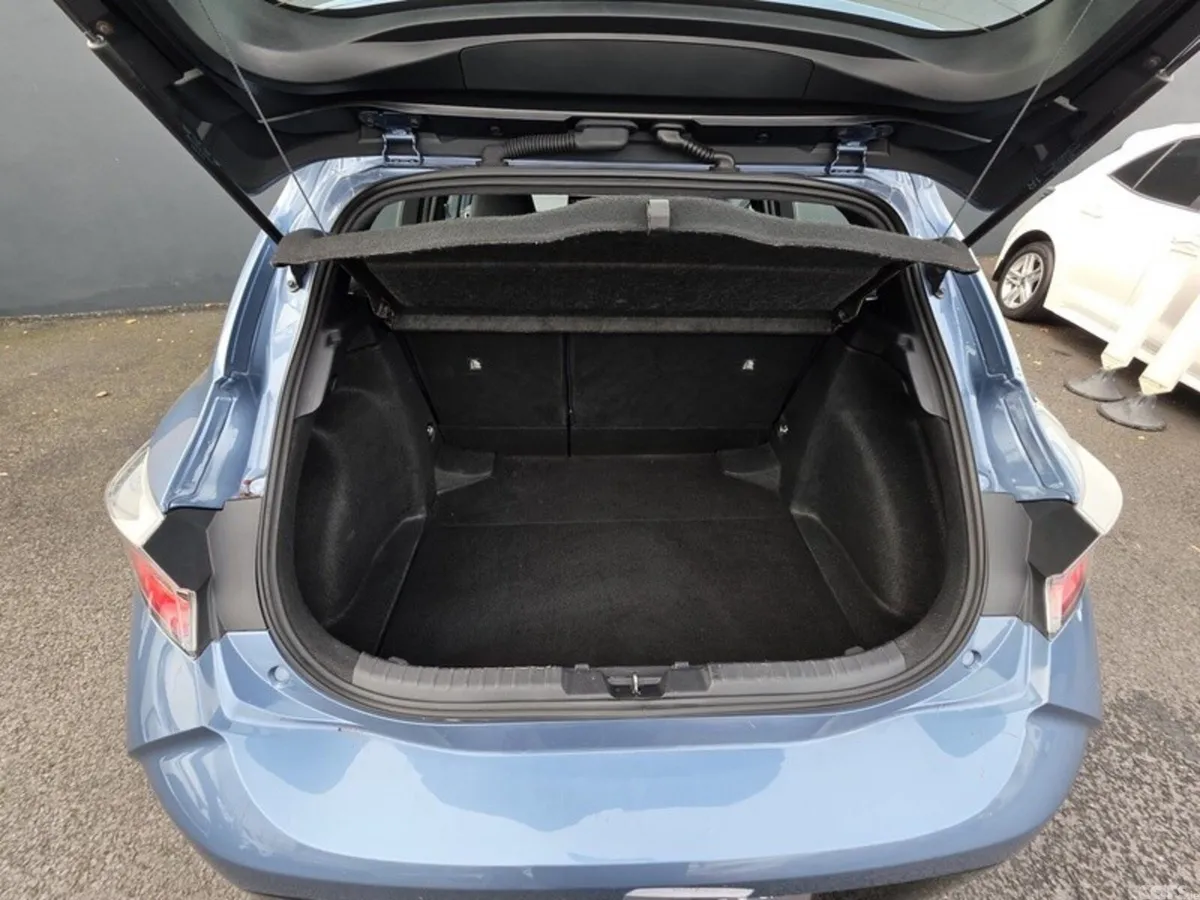 Toyota Corolla Hatchback, Petrol Hybrid, 2020, Blue