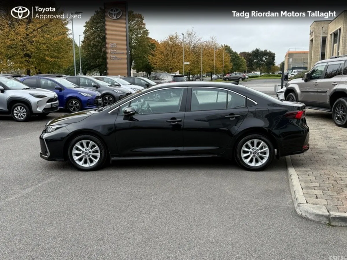 Toyota Corolla Saloon, Petrol Hybrid, 2023, Black