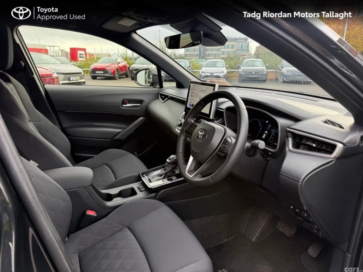 Toyota Corolla Cross Hatchback, Petrol Hybrid, 2026, Black