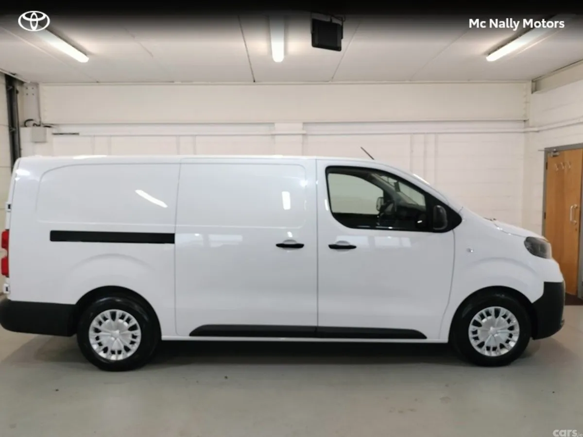 Toyota Proace Van, Electric, 2026, White