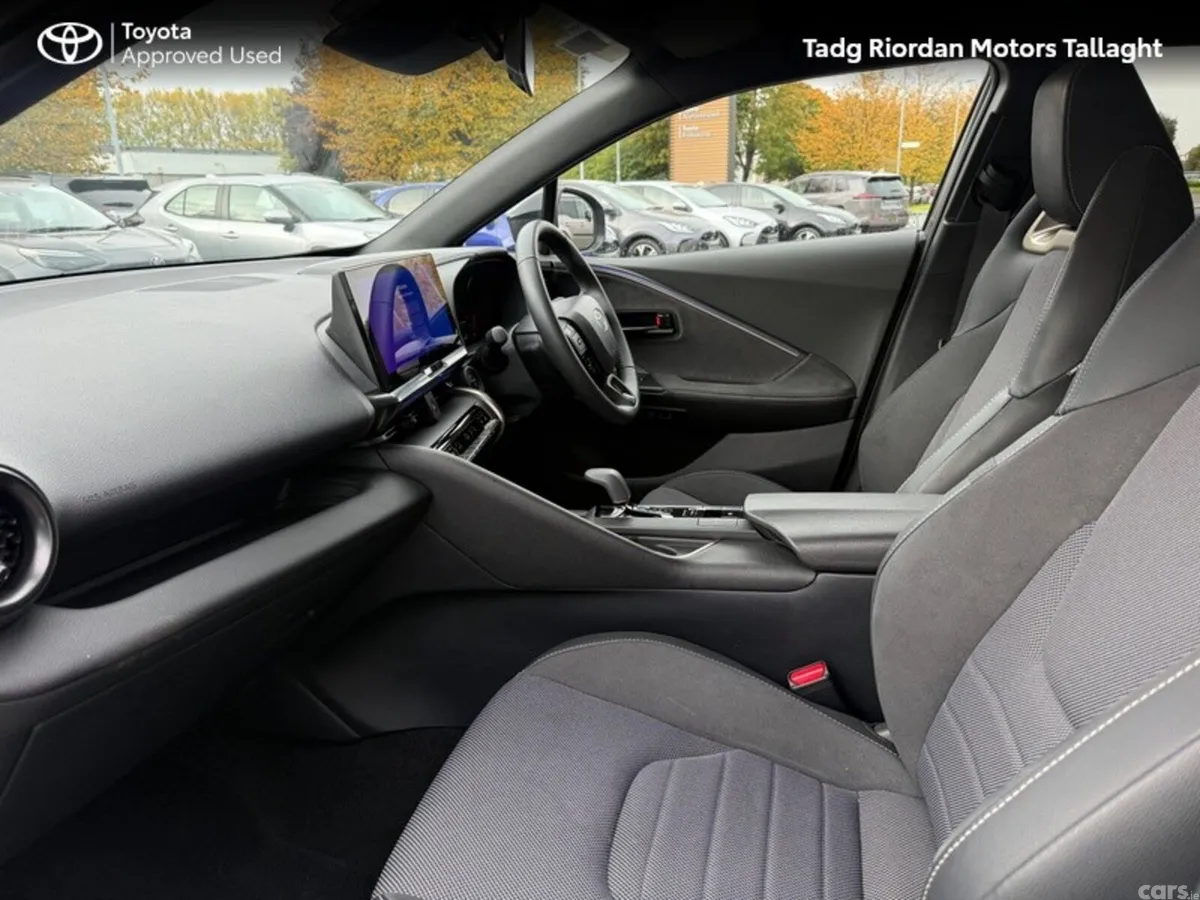 Toyota C-HR SUV, Petrol Hybrid, 2024, Grey