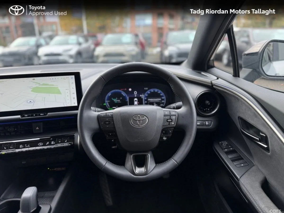 Toyota C-HR SUV, Petrol Hybrid, 2024, Grey