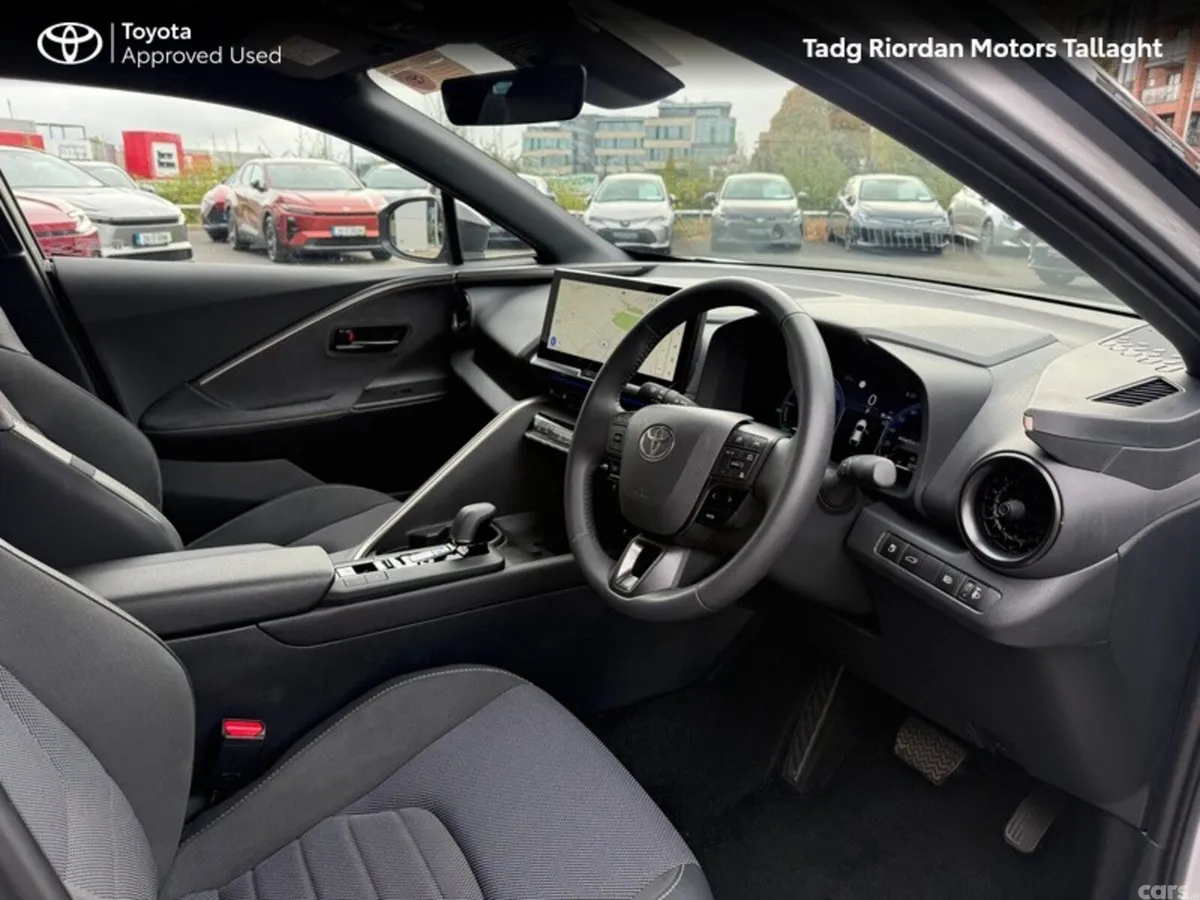 Toyota C-HR SUV, Petrol Hybrid, 2024, Grey