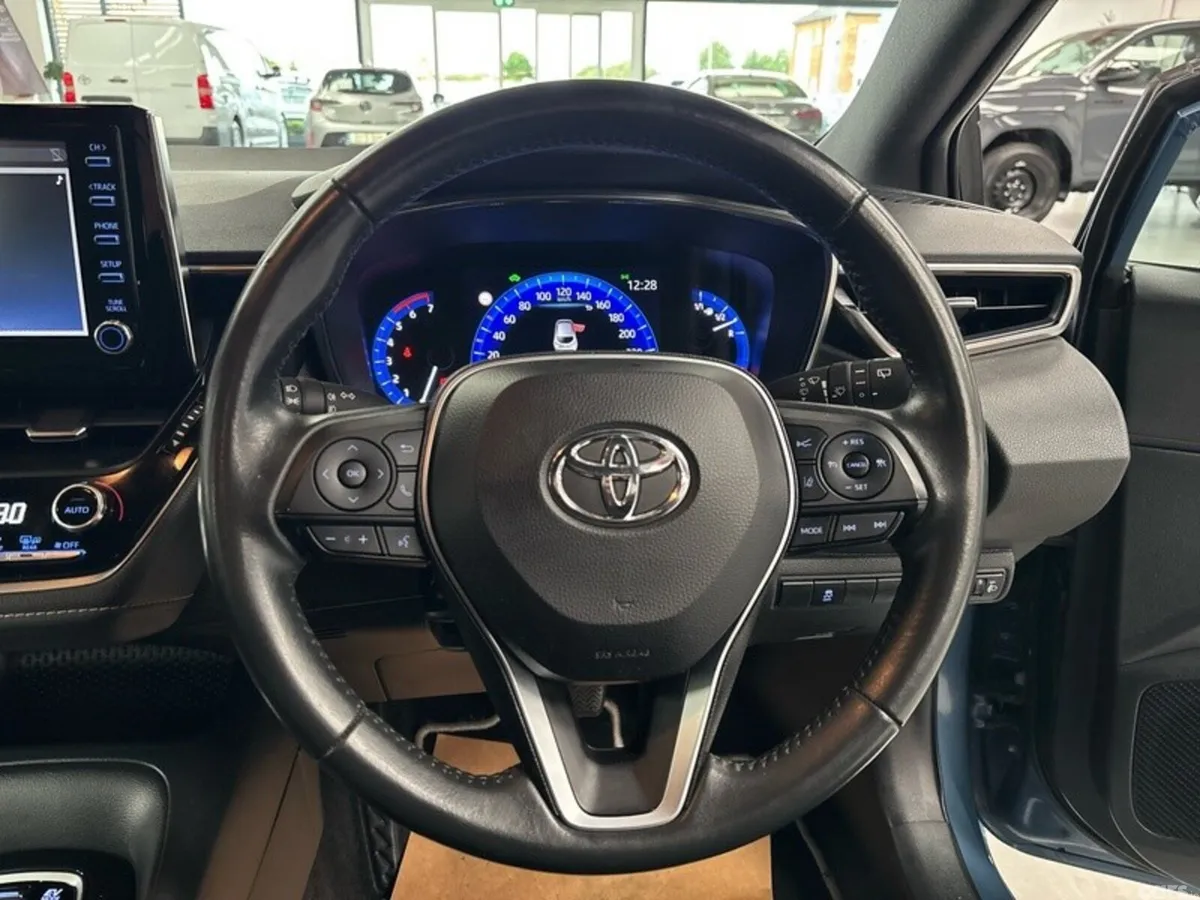 Toyota Corolla Hatchback, Petrol Hybrid, 2022, Blue