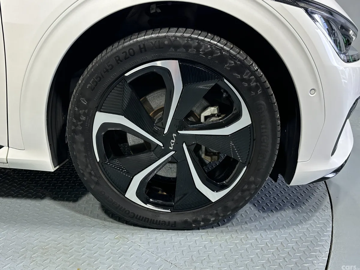 Kia EV6 Hatchback, Electric, 2024, White