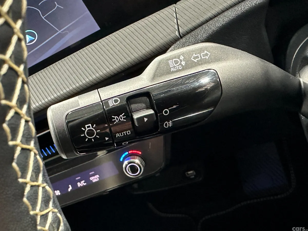 Kia EV6 Hatchback, Electric, 2024, White