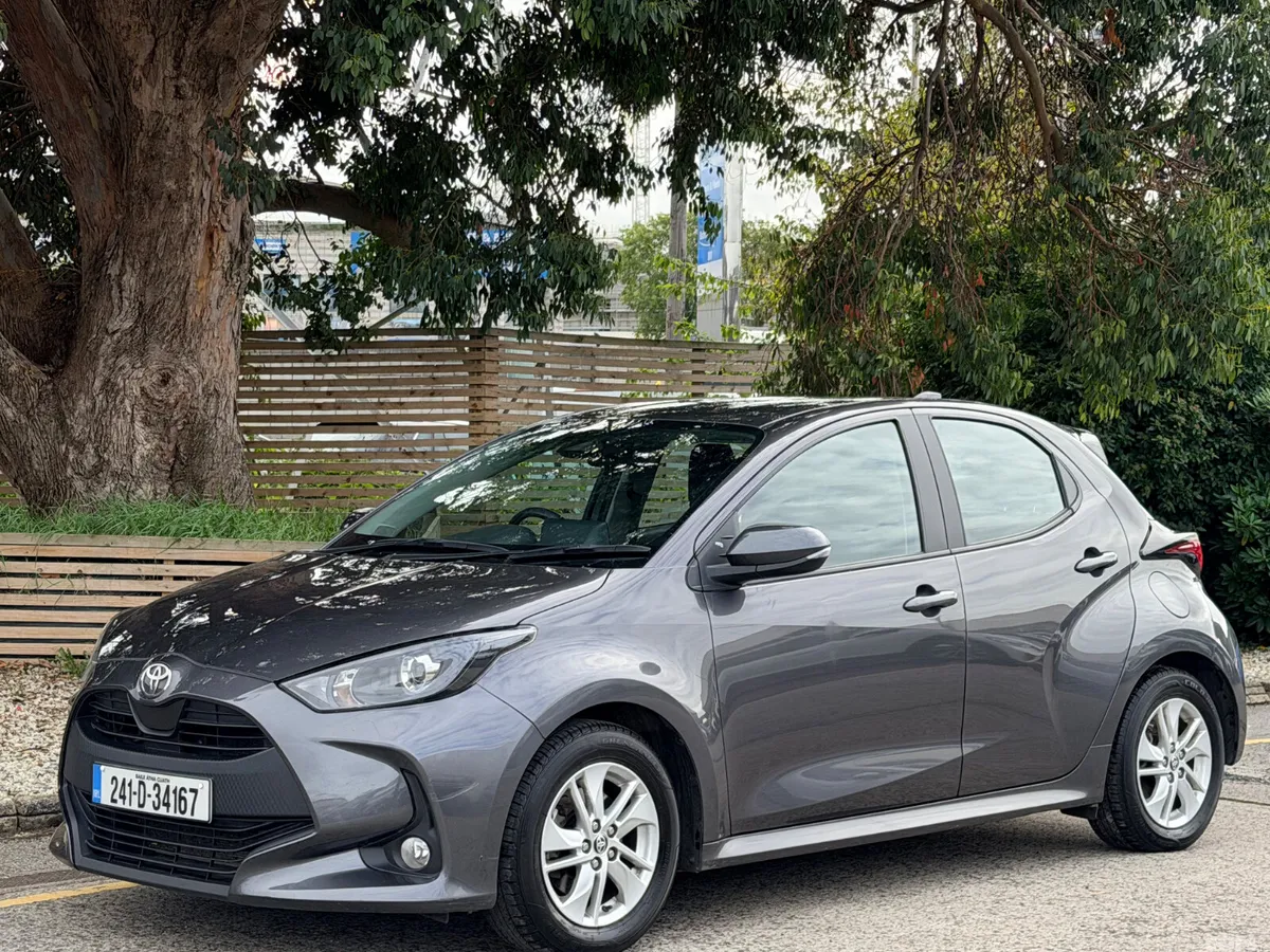 Toyota Yaris Hatchback, Petrol Hybrid, 2024, Grey