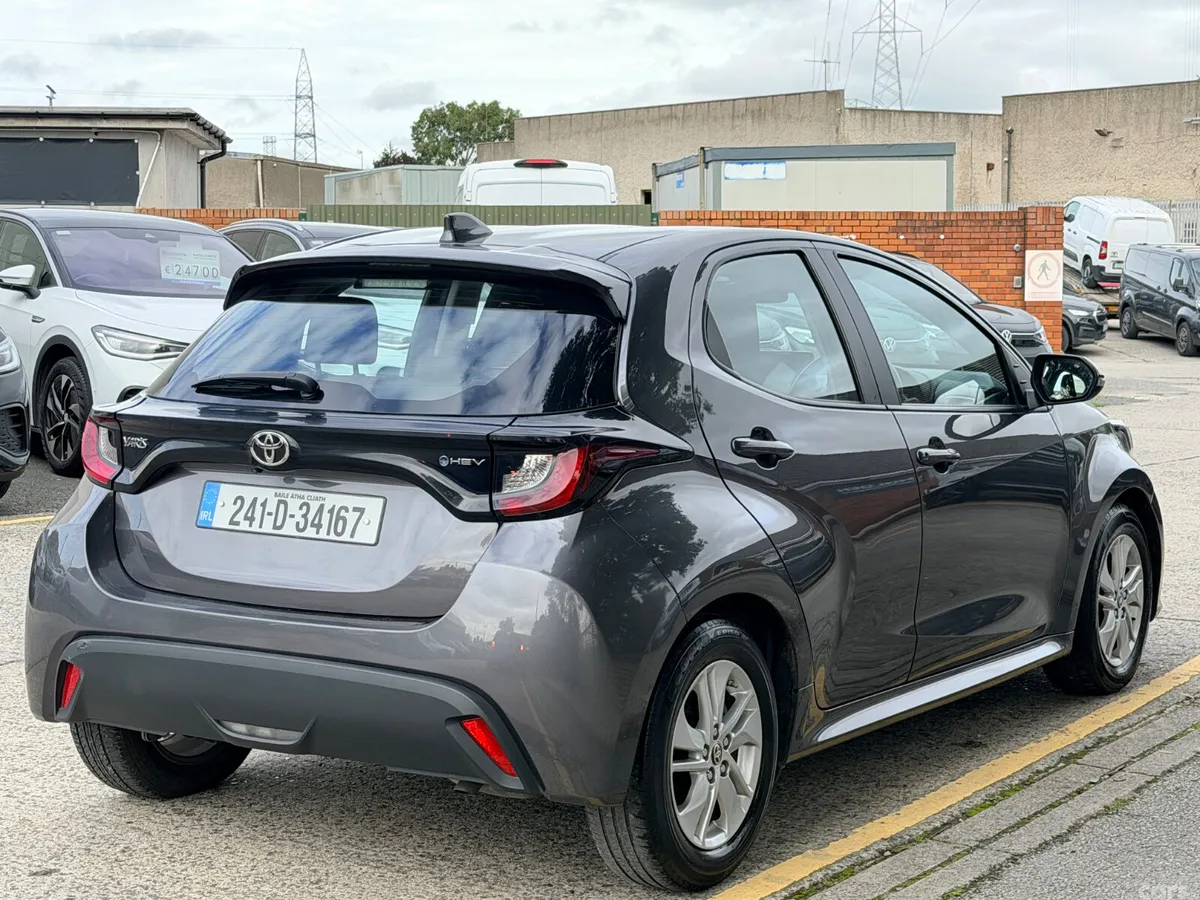 Toyota Yaris Hatchback, Petrol Hybrid, 2024, Grey