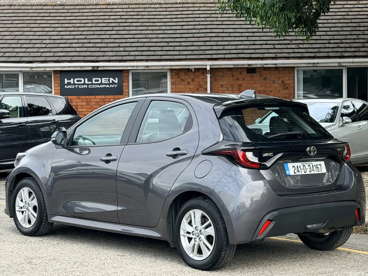 Toyota Yaris Hatchback, Petrol Hybrid, 2024, Grey