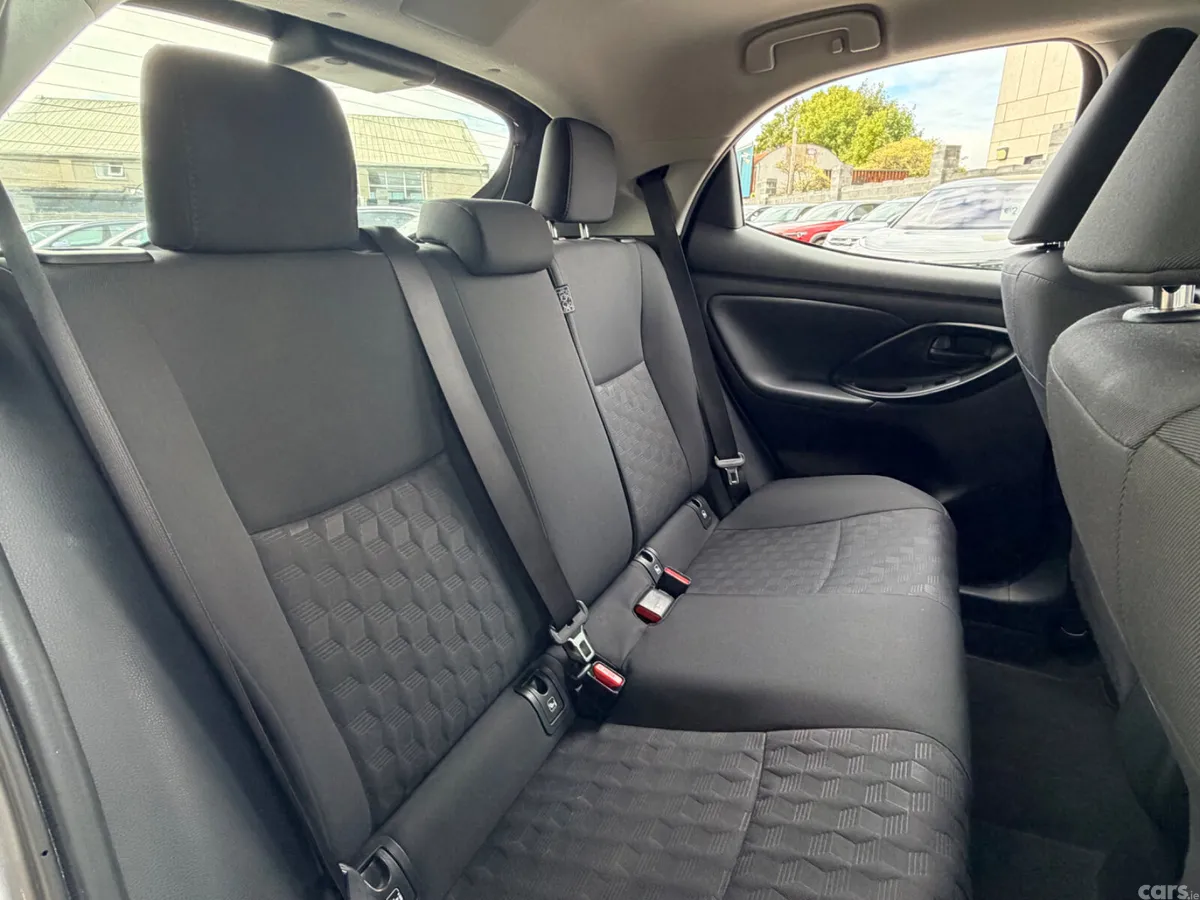 Toyota Yaris Hatchback, Petrol Hybrid, 2024, Grey