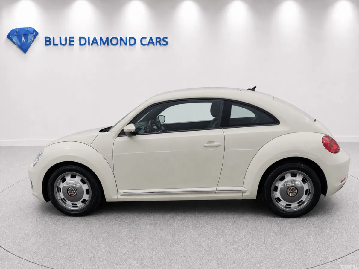 Volkswagen Beetle Hatchback, Petrol, 2015, White