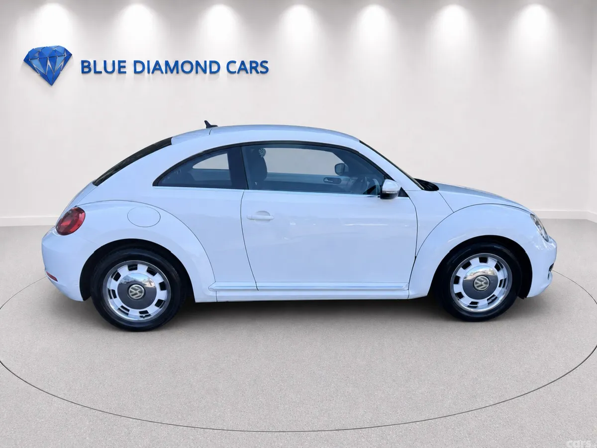 Volkswagen Beetle Hatchback, Petrol, 2015, White
