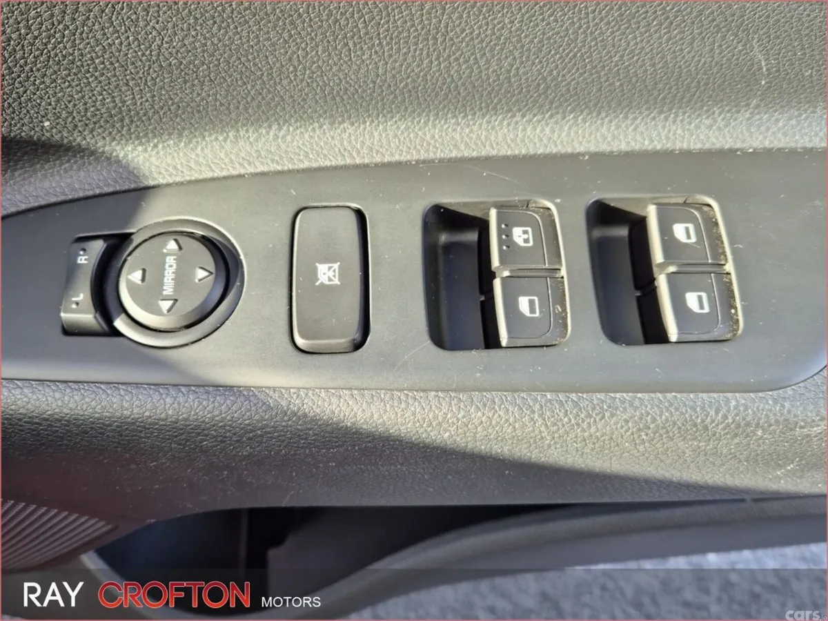 Kia Stonic Estate, Petrol, 2024, Red