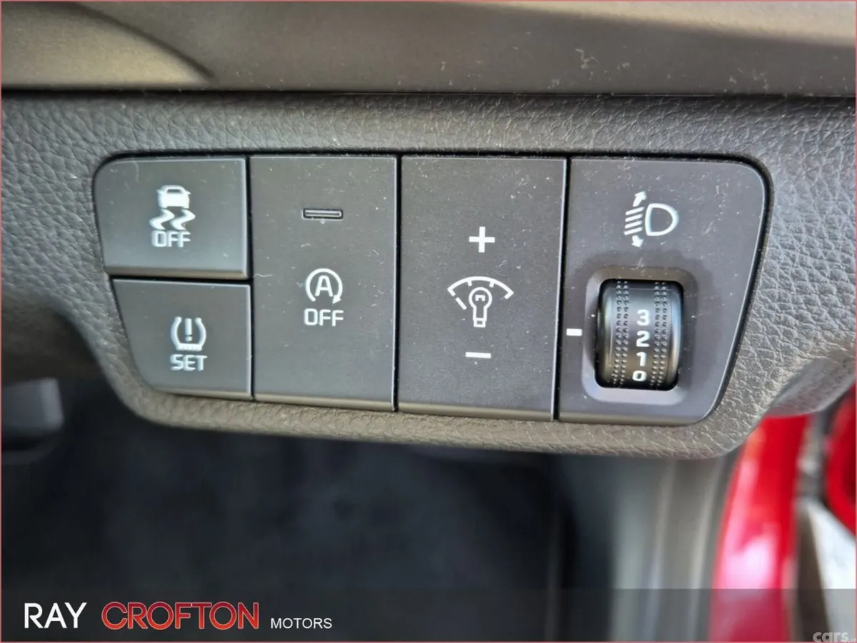 Kia Stonic Estate, Petrol, 2024, Red