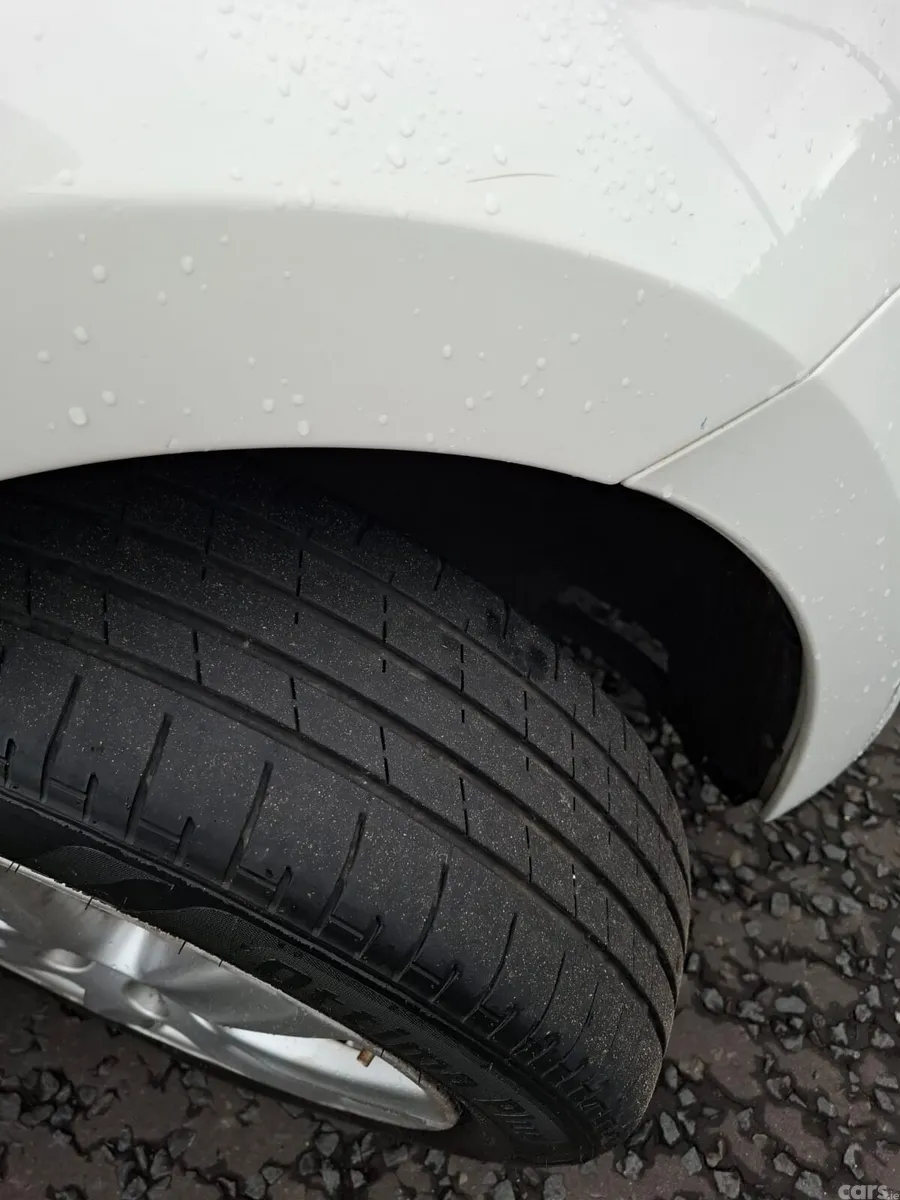Volkswagen Polo Hatchback, Petrol, 2012, White