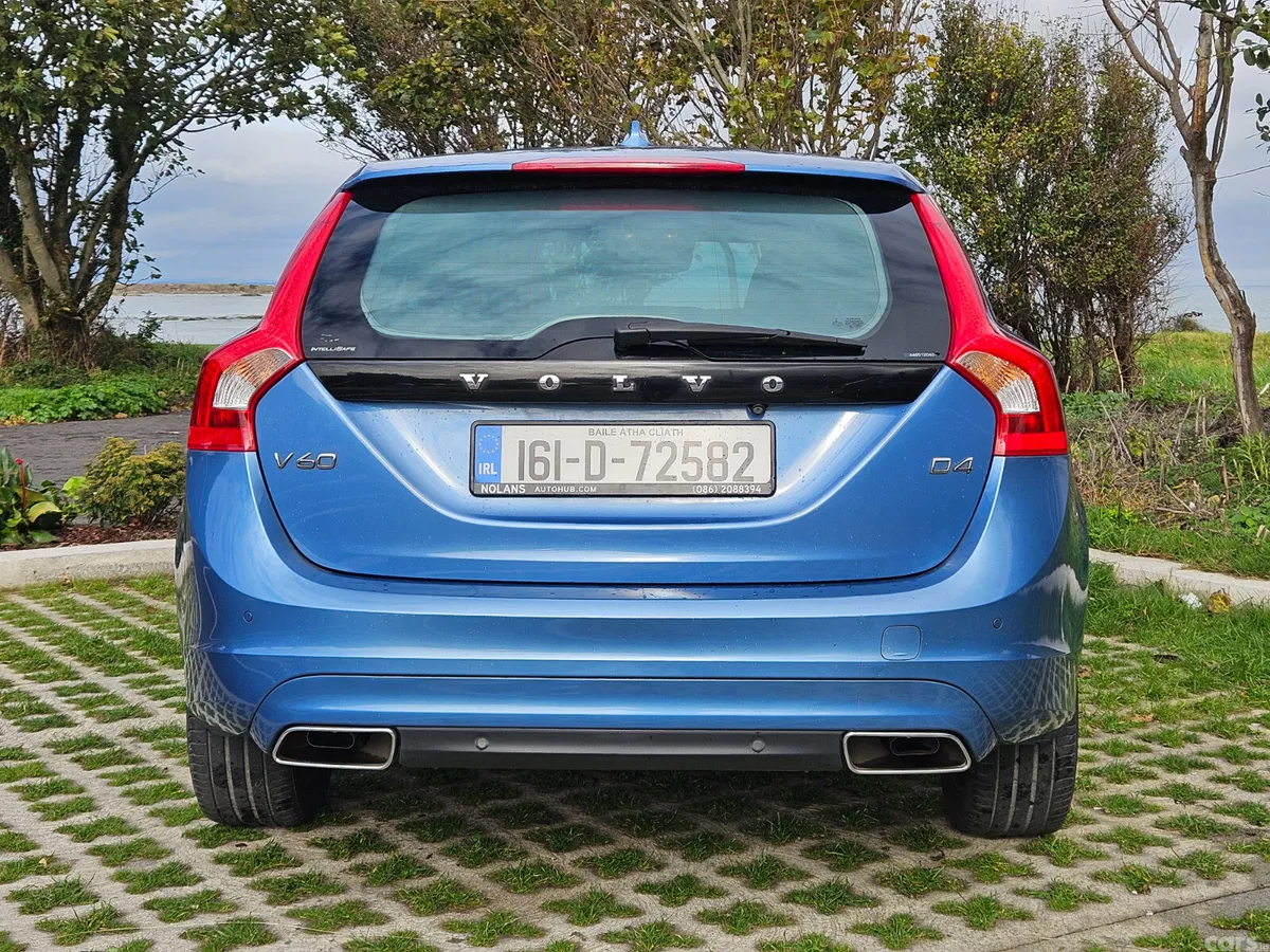 Volvo V60 Estate, Diesel, 2016, Blue