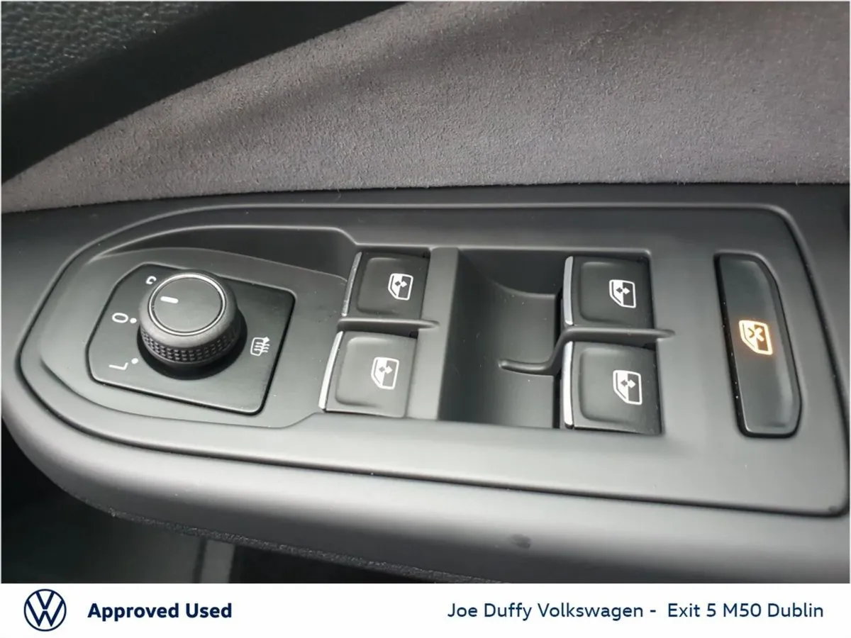 Volkswagen Golf Estate, Petrol, 2024, White