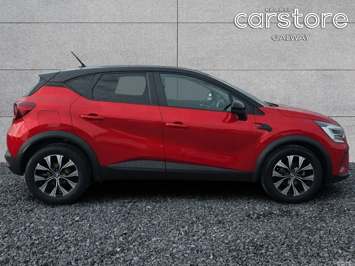 Renault Captur Hatchback, Petrol, 2024, Red