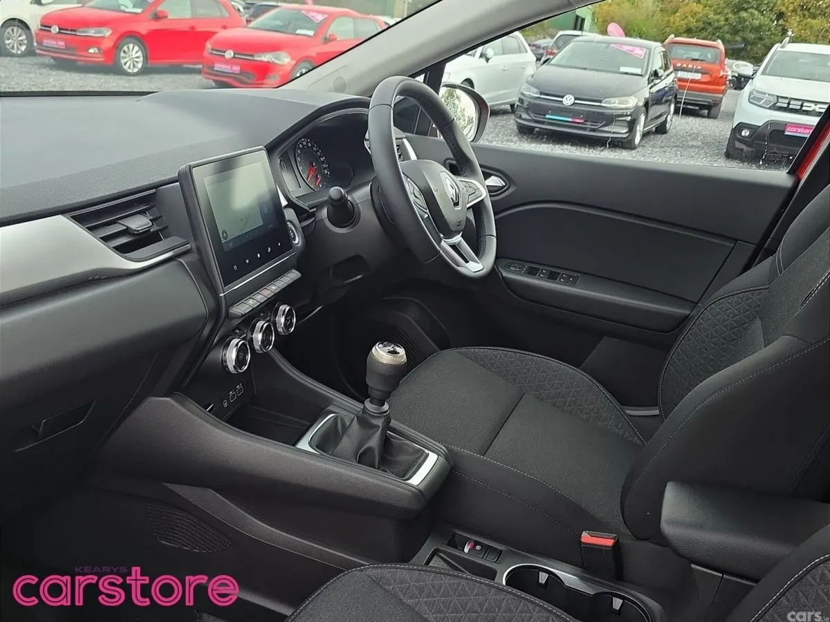 Renault Captur Hatchback, Petrol, 2024, Red