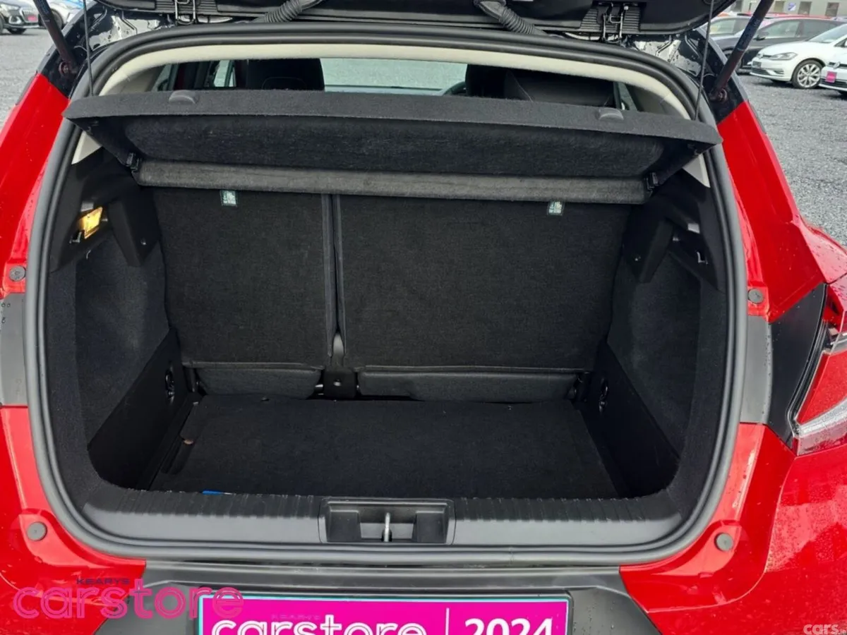 Renault Captur Hatchback, Petrol, 2024, Red