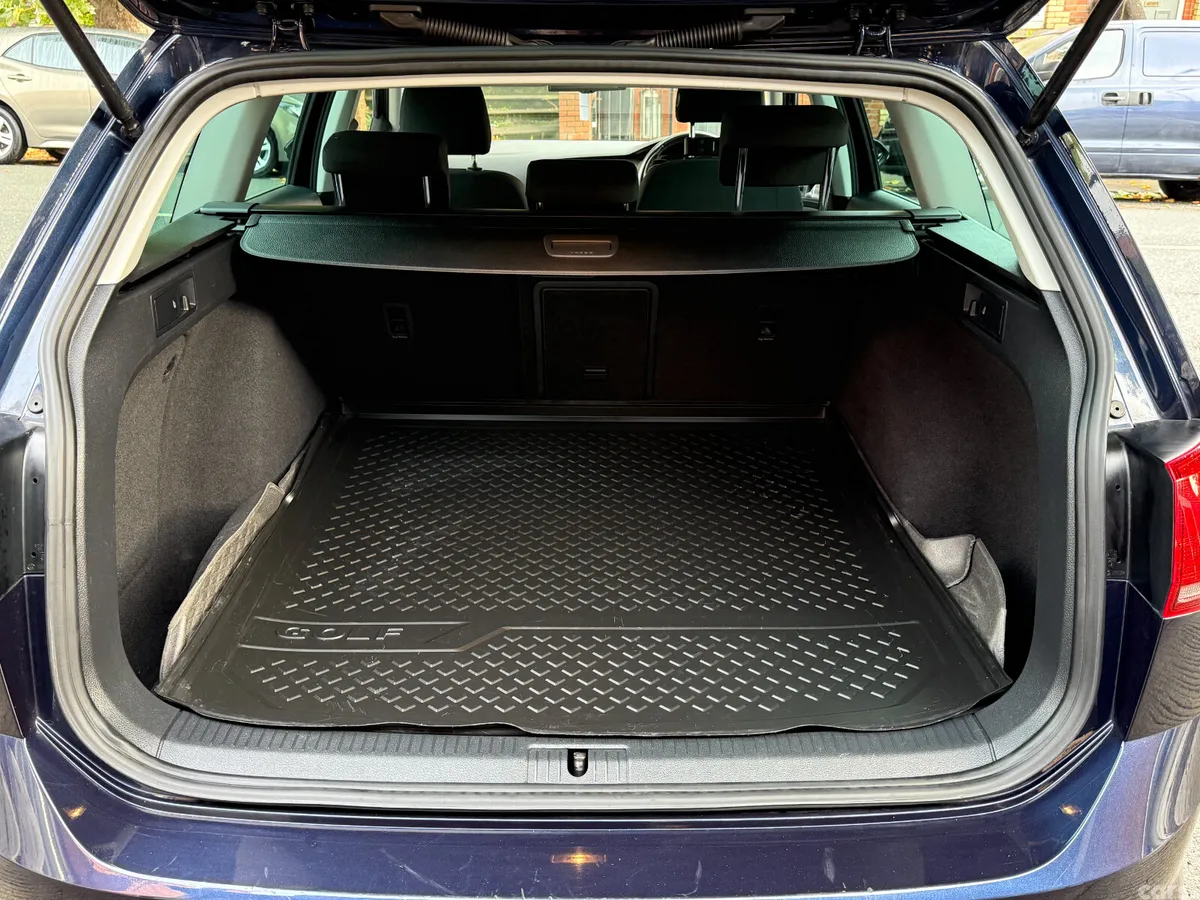 Volkswagen Golf Estate, Petrol, 2016, Blue