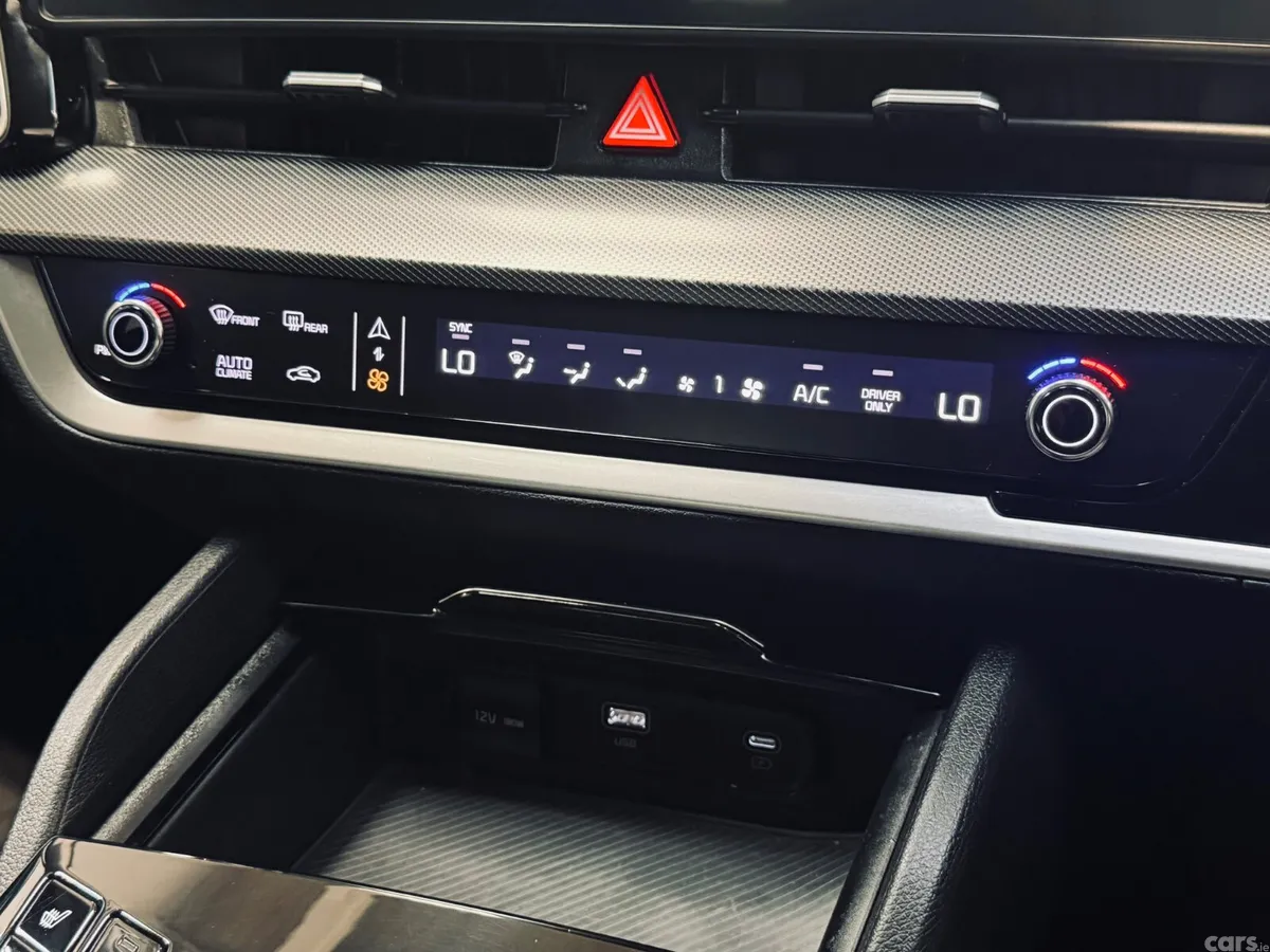 Kia Sportage SUV, Petrol Plug-in Hybrid, 2023, Grey