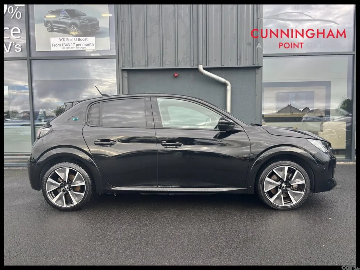 Peugeot 208 Hatchback, Electric, 2022, Black